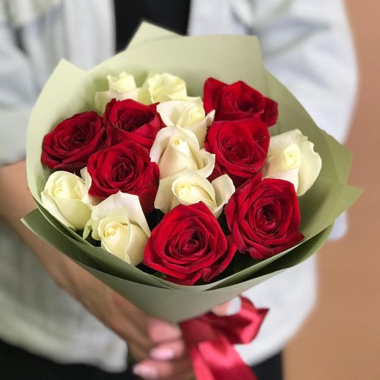 Red and white roses
